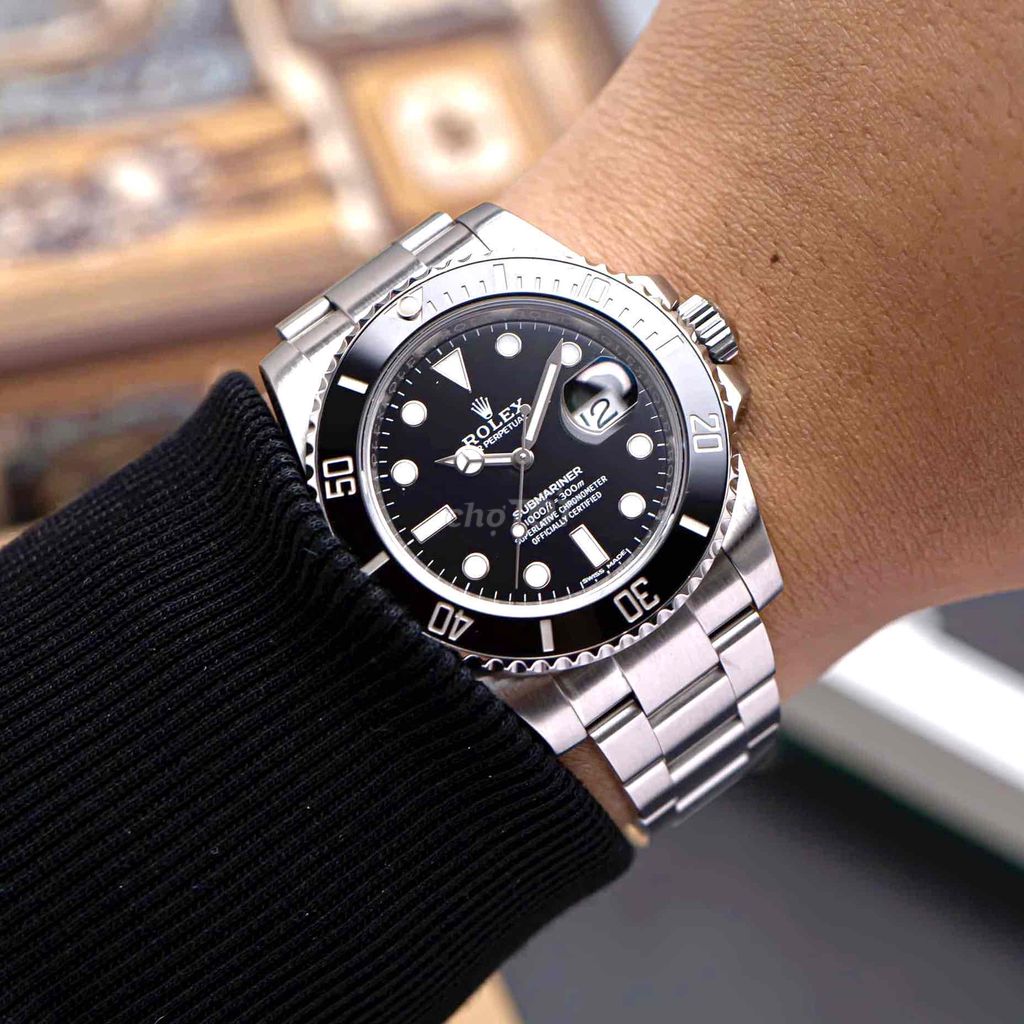 Rolex Submariner Date 40mm 116610 LN Black Dial.