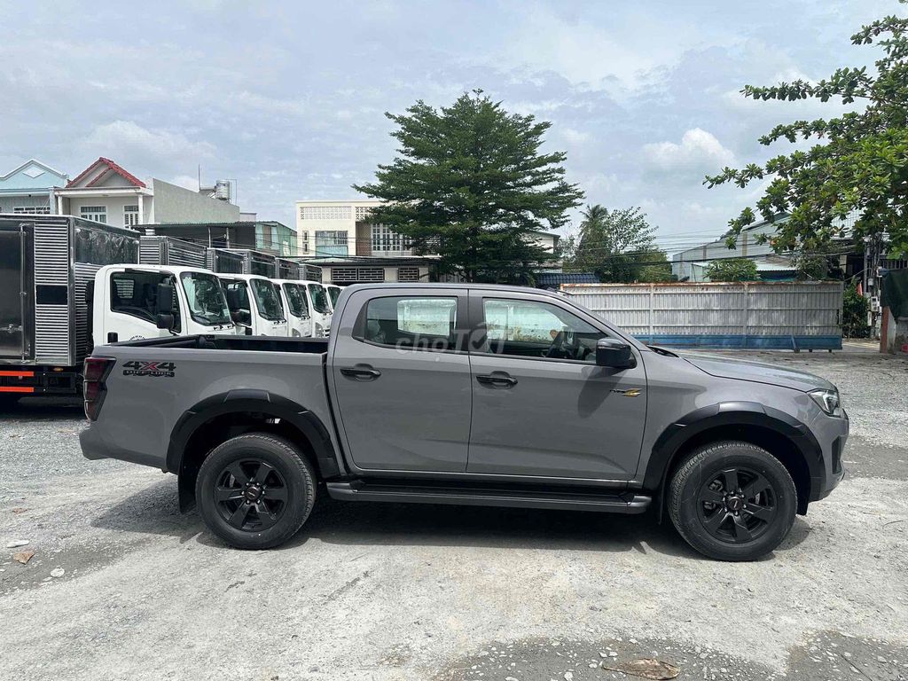 Isuzu Dmax 2025 Type Z 4x4 AT. Mua bán Ô tô tại Thành phố Thuận An Bình Dương được đăng bởi Xe tải ISUZU hình 5