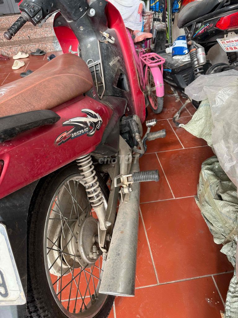Honda Wave 100, красный, полуавтомат