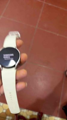 Đồng hồ Samsung Galaxy Watch 6 trắng kem. Mua bán Thiết bị đeo thông minh tại Quận Bắc Từ Liêm Hà Nội được đăng bởi Lê Tiến