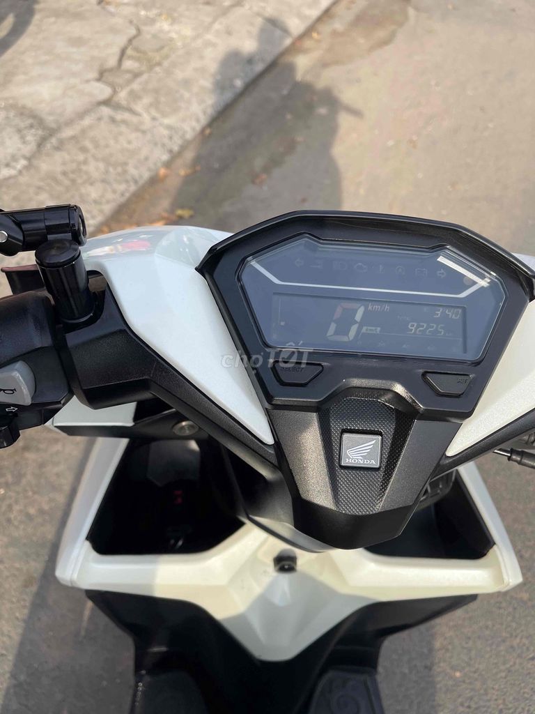 Honda Vario 150 2019 màu Trắng. Mua bán Xe máy tại Quận Ninh Kiều Cần Thơ được đăng bởi Cửa Hàng xe máy Hoàng Hải hình 7