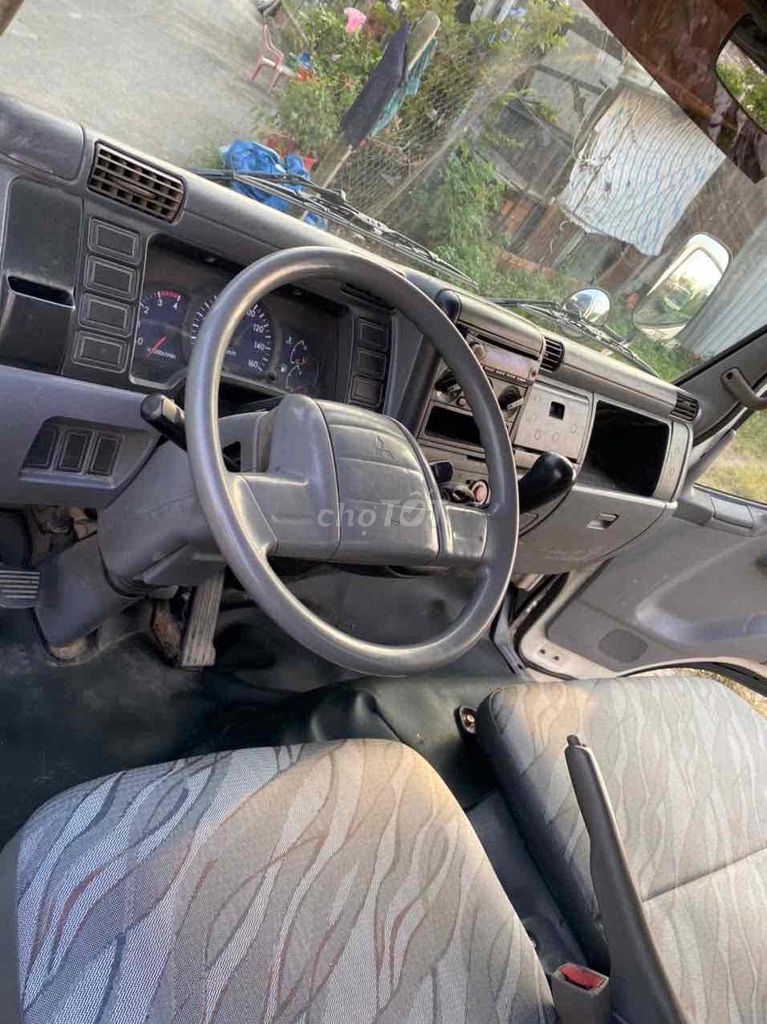 MlTSUBlSHl CANTER 2014 thùng kín dai 4m4 tải 1 t7. Mua bán Xe tải, xe ben tại Thành phố Thủ Đức Tp Hồ Chí Minh được đăng bởi tran Hong Thuy hình 4