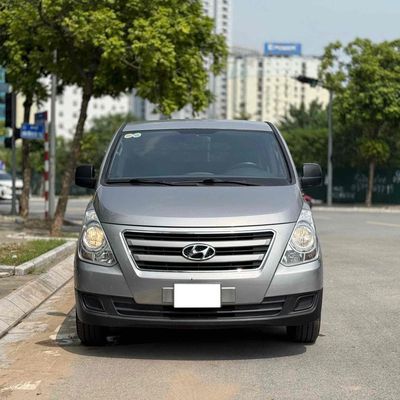 Bán gấp xe tài van 6 chỗ máy dầu Hyundai Starex. Mua bán Ô tô tại Quận Bắc Từ Liêm Hà Nội được đăng bởi Tô Văn Tiến