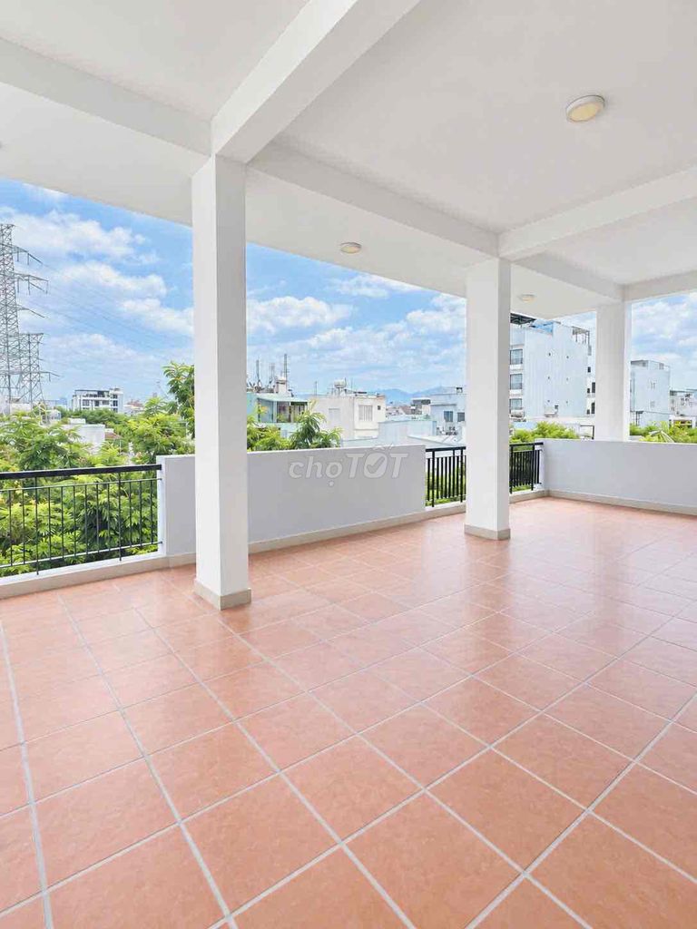 Bright furnished 1-bedroom apartment in Nam Việt Á — photo 7