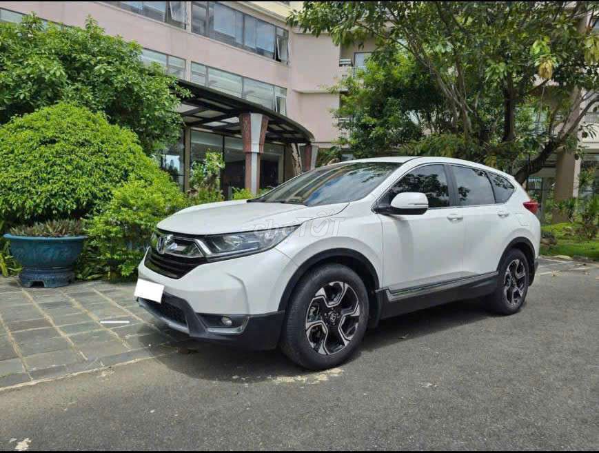 2018 E - 5000 km. Mua bán Ô tô tại Quận Ngũ Hành Sơn Đà Nẵng được đăng bởi tranthiquyngan hình 3