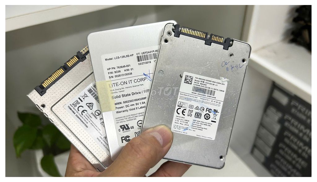 Bán 3 cái ssd chạy tốt 128gb