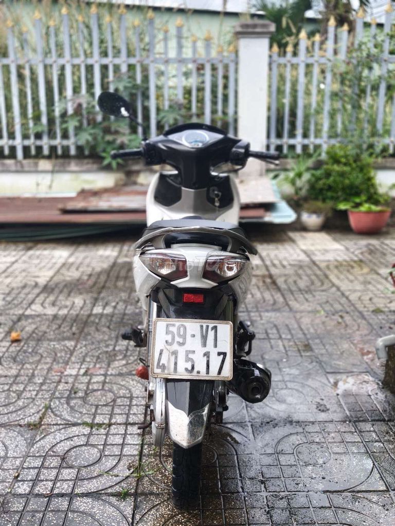 Honda Future mập 2012 Trắng xám đen. Mua bán Xe máy tại Huyện Phú Giáo Bình Dương được đăng bởi Chuyên Gà Hồ Tiến Vua hình 3