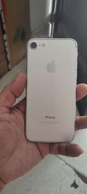 Apple iPhone 7