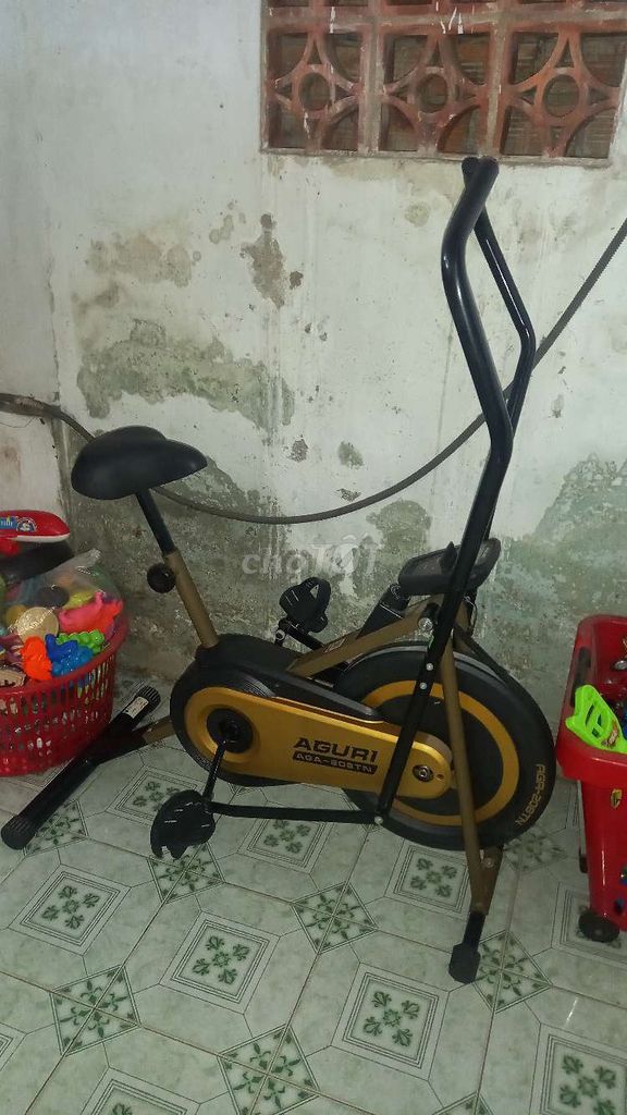 Xe đạp trong nhà. Mua bán Xe đạp tại Thành phố Biên Hòa Đồng Nai được đăng bởi Anh Chung hình 2