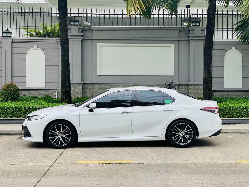 Toyota Camry 2.0Q 2021 - 66000 km. Mua bán Ô tô tại Thành phố Thủ Dầu Một Bình Dương được đăng bởi trần thị khánh huyền  hình 17