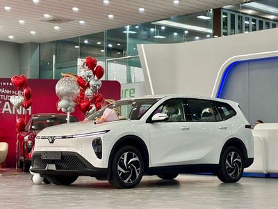 VinFast Limo Green ưu đãi 14% tháng 04/2026