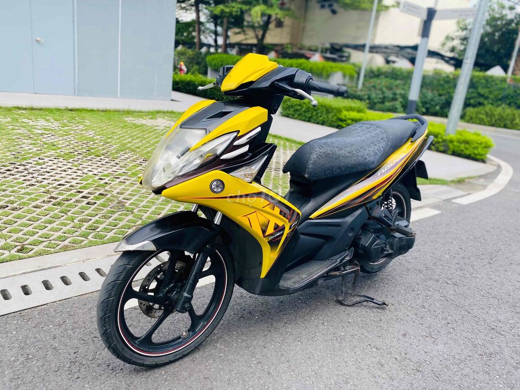 Yamaha Nouvo 5 Vàng đen. Mua bán Xe máy tại Quận 12 Tp Hồ Chí Minh được đăng bởi Luật hình 2