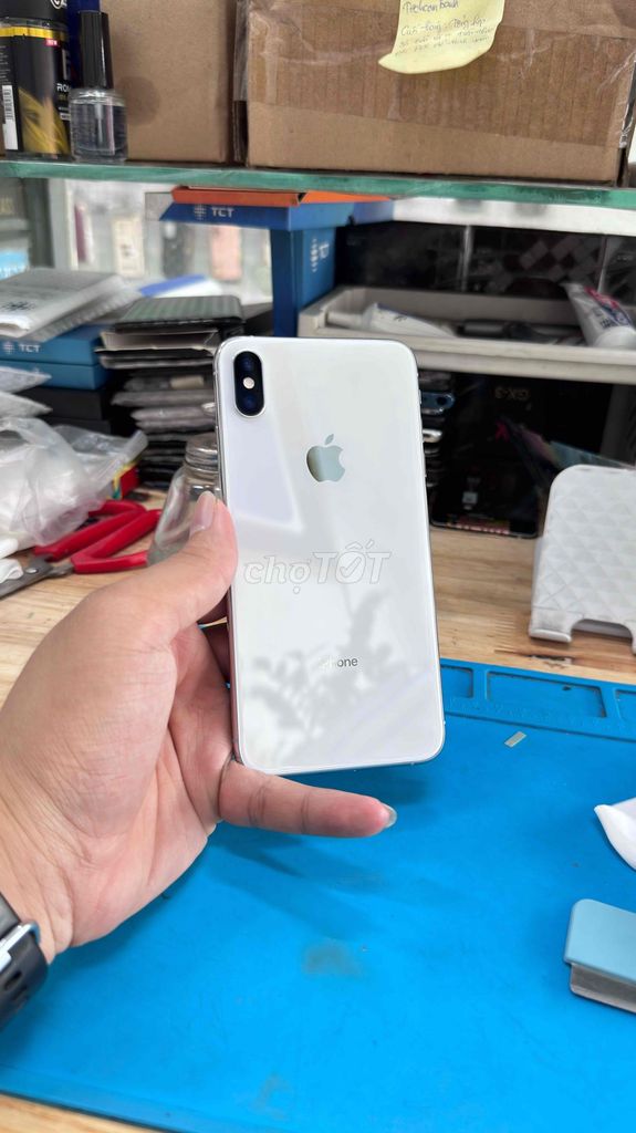 iPhone XS Max 256GB Trắng. Mua bán Điện thoại tại Thành phố Thuận An Bình Dương được đăng bởi Nguyễn Lâm Hùng hình 1