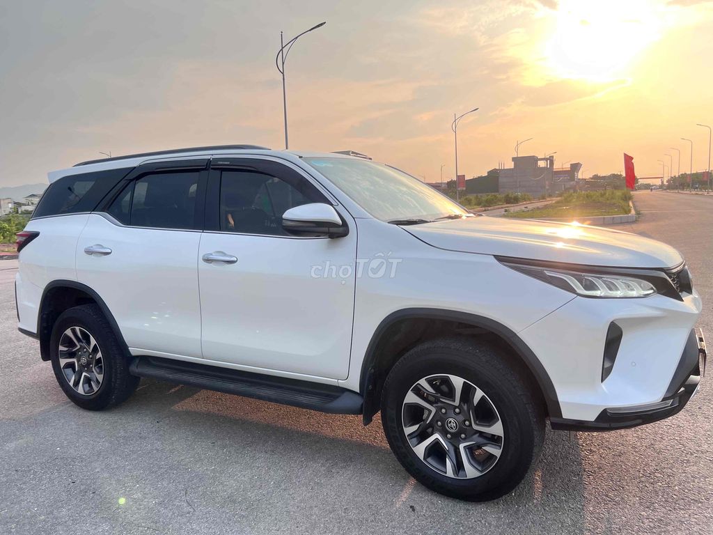 Toyota Fortuner 2021 2.4G Legende ODD chuẩn 5v km. Mua bán Ô tô tại Huyện Hà Trung Thanh Hóa được đăng bởi Nguyễn đức Tuân hình 6