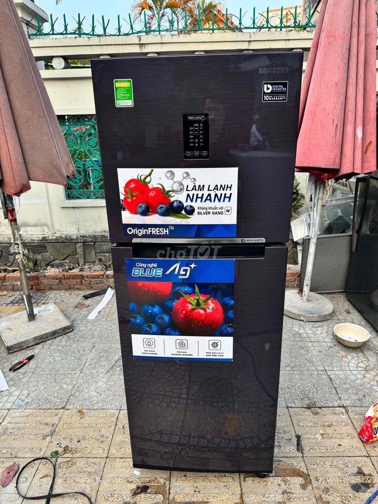 Thanh lý tủ lạnh Samsung inveter 300l còn mới tin. Mua bán Tủ lạnh tại Quận Thanh Khê Đà Nẵng được đăng bởi Phúc Đỗ hình 1