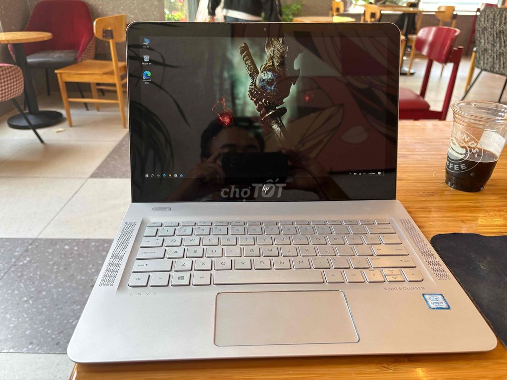 HP Envy 13in i7 16GB/512GB. Mua bán Laptop tại Quận 4 Tp Hồ Chí Minh được đăng bởi Robert hình 1