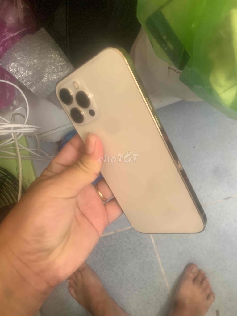 iPhone 12 Pro Max 128GB vàng, giá rẻ