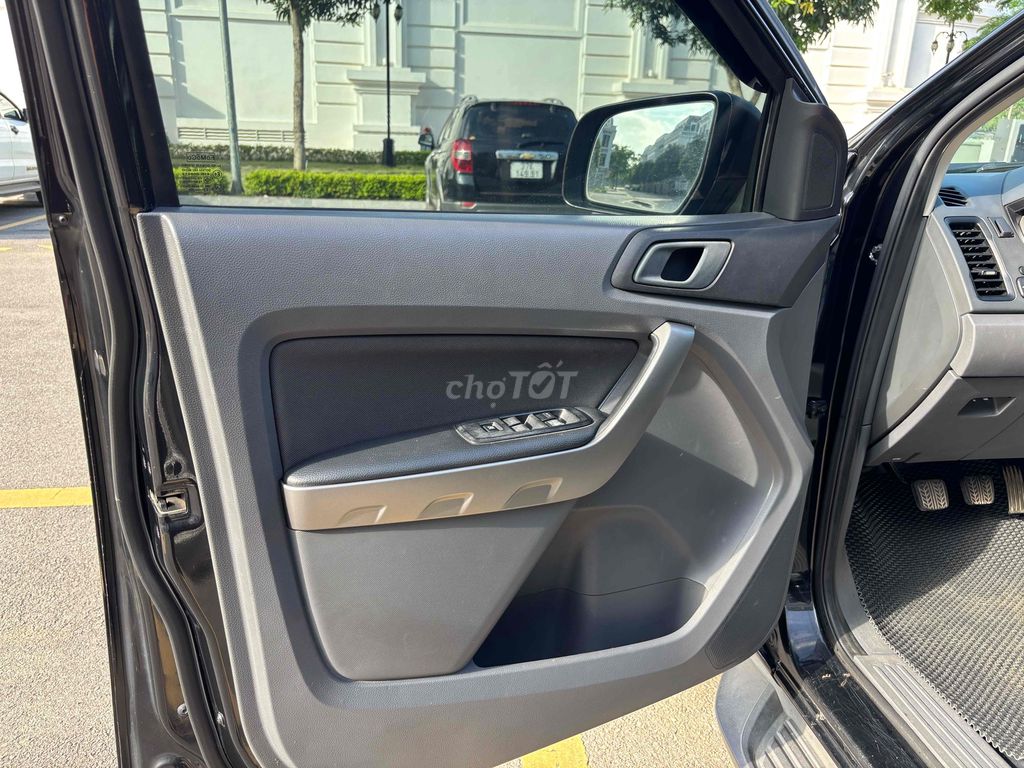 Ford Ranger 2016 XLS 2.2L 4x2 MT - 130000 km. Mua bán Ô tô tại Thị xã Thái Hòa Nghệ An được đăng bởi OTO HOANGQUAN hình 1