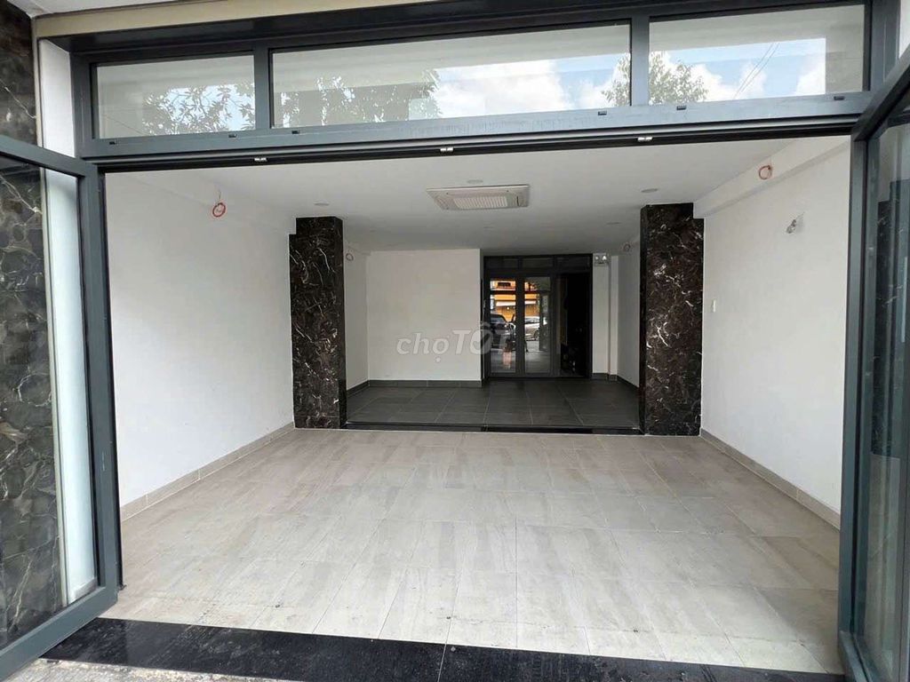MẶT TIỀN KINH DOANH ĐƯỜNG TÊN LỬA -5 TẦNG - 5x20 SẮN THANG MÁY.