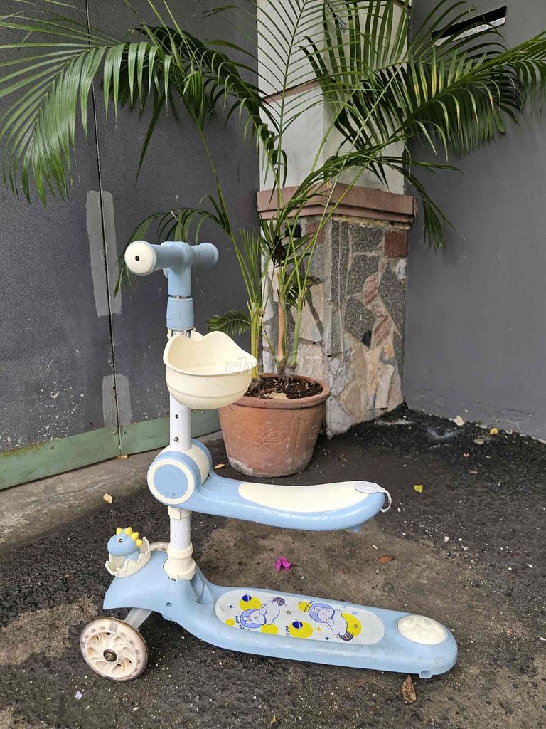 Xe trượt scooter xanh dương. Mua bán Mẹ và bé tại Quận Bình Thạnh Tp Hồ Chí Minh được đăng bởi Thanh Thanh hình 1