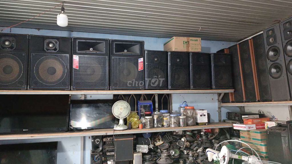Loa âm ly màu Đen. Mua bán Tivi, Âm thanh tại Thành phố Dĩ An Bình Dương được đăng bởi Thai Nguyen hình 1
