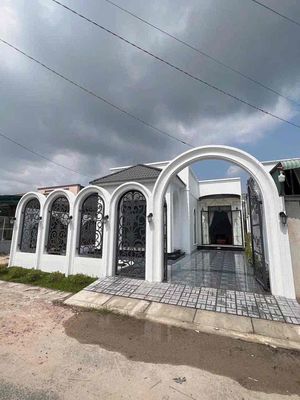 nhà ngang 10 mét, hẻm điện biên phủ, chỉ 2 tỷ 350 triệu