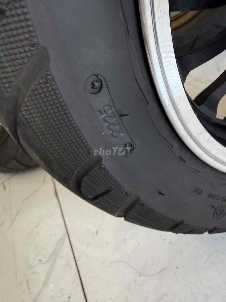 Siêu Cọp - VESPA 50cc - 2025. Như Xe Mới Salon. Mua bán Xe máy tại Thành phố Rạch Giá Kiên Giang được đăng bởi XE MÁY CŨ TÂN 128 hình 7