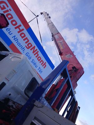 Hino 8T 2015 cẩu Unic 500 6 khúc. Mua bán Xe tải, xe ben tại Huyện Đức Trọng Lâm Đồng được đăng bởi Quyền Xe Cẩu hình 1