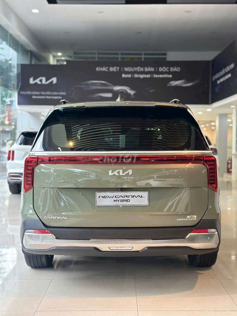 Carnival 1.6T Hybrid 2 GHẾ VIP Xanh rêu giao ngay. Mua bán Ô tô tại Thành phố Thủ Đức Tp Hồ Chí Minh được đăng bởi KIA Thảo Điền hình 1