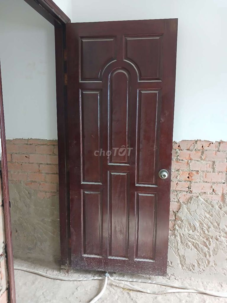 Cửa gỗ căm xe nâu đã sử dụng 80%. Mua bán Nội thất, đồ gia dụng khác tại Quận Bình Tân Tp Hồ Chí Minh được đăng bởi Tiến Phát hình 1