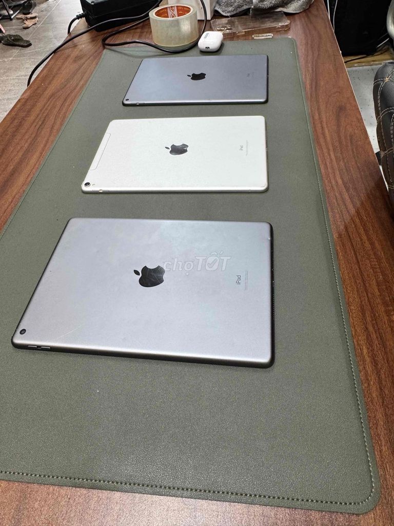 Apple iPad Gen 8 Xám. Mua bán Máy tính bảng tại Quận Ngô Quyền Hải Phòng được đăng bởi Huy Hoàng hình 1