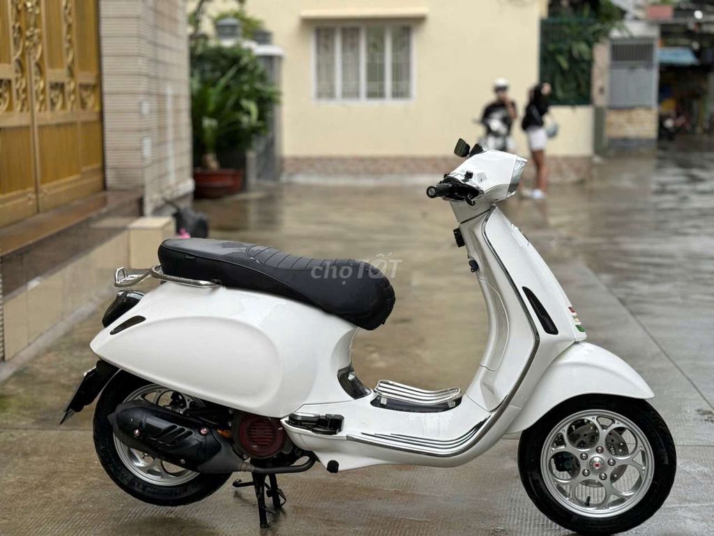Piaggio Vespa Sprint 2018 Trắng 10000 km. Mua bán Xe máy tại Quận Bình Thạnh Tp Hồ Chí Minh được đăng bởi nguyen hien hình 4