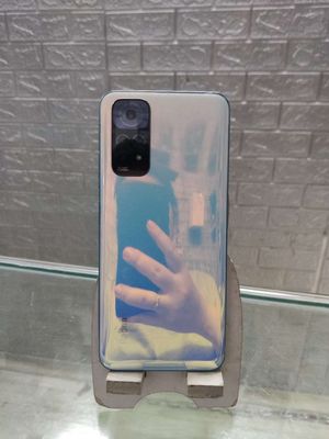 Redmi note 11 ram4 64g màu bạc kim tuyến. Mua bán Điện thoại tại Quận Thanh Xuân Hà Nội được đăng bởi Như Ý