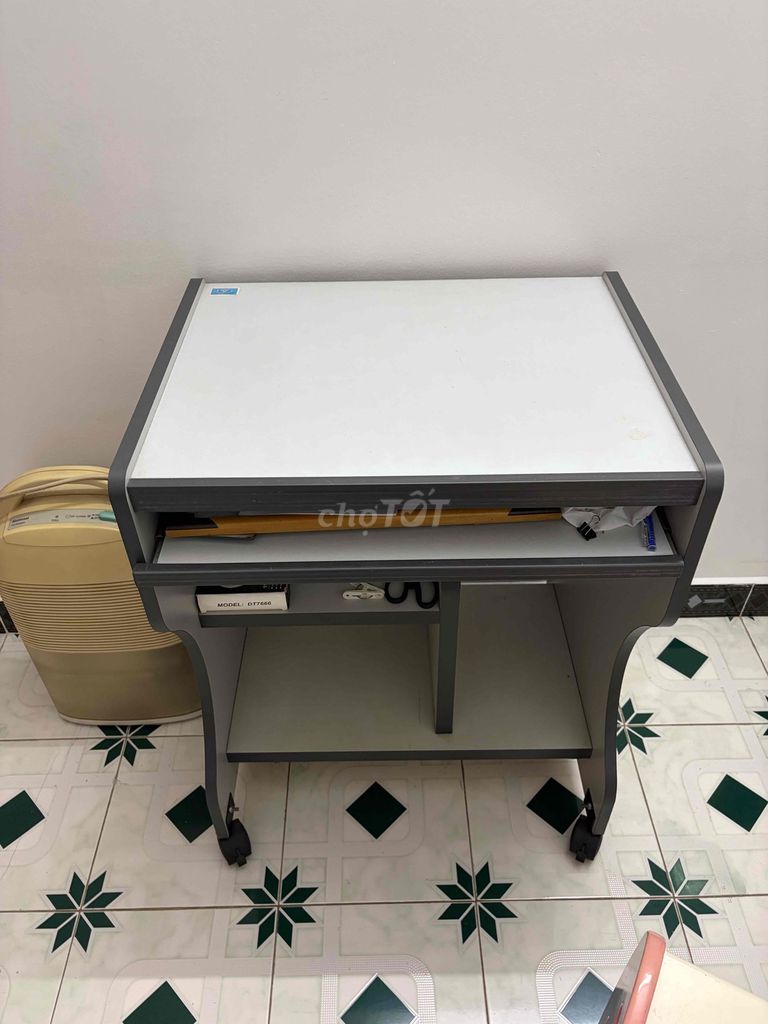 Bàn máy tính Hòa Phát DT7666 Xám. Mua bán Đồ dùng văn phòng tại Quận Hai Bà Trưng Hà Nội được đăng bởi Nguyễn Thị Thịnh hình 1