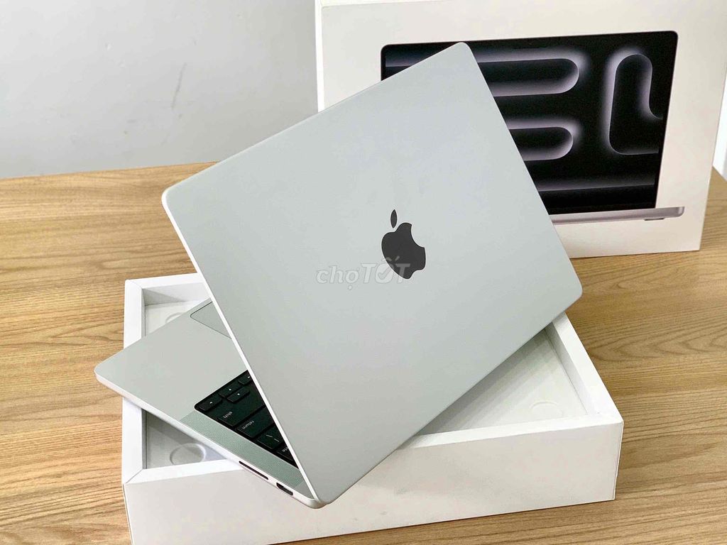 Macbook Pro 14” M3 8/256GB Lướt Sạc 8L BH 8/2025