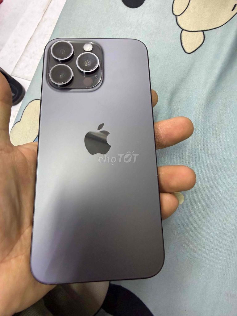 iPhone 15 Pro Max 256GB Đen 98% Lock EID. Mua bán Điện thoại tại Quận Gò Vấp Tp Hồ Chí Minh được đăng bởi Cửa Hàng BT Mobile Chuyên Iphone Quốc Tế Giá Tốt hình 1