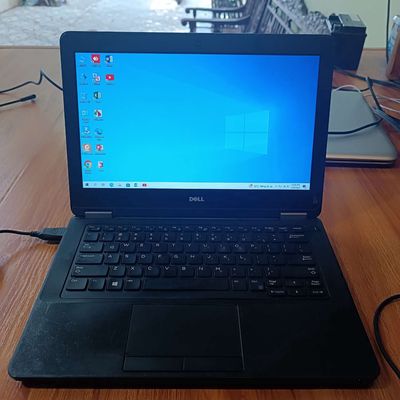Laptop i5 thế hệ 6 ram 8 ssd m2 256
