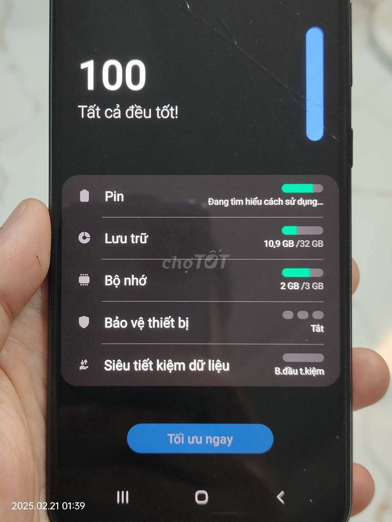 Galaxy A30 32GB Xanh dương nứt kính