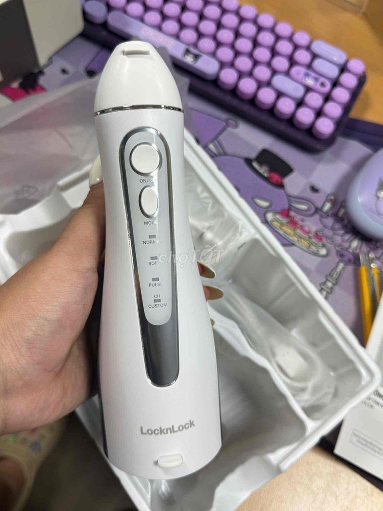 Máy tăm nước LocknLock Trắng. Mua bán Thiết bị vệ sinh, nhà tắm tại Huyện Bình Chánh Tp Hồ Chí Minh được đăng bởi Hung hình 1