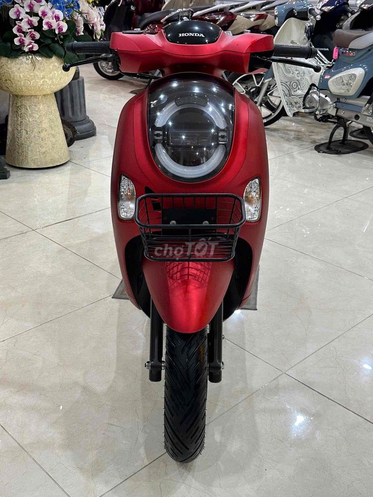 Мопед Honda Scoopy 2026 красный б/у импорт из Индонезии