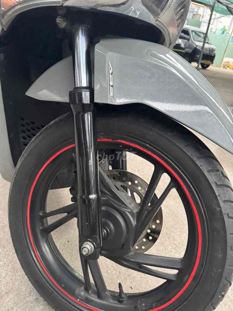 Honda SH 150 ABS Серо-черный