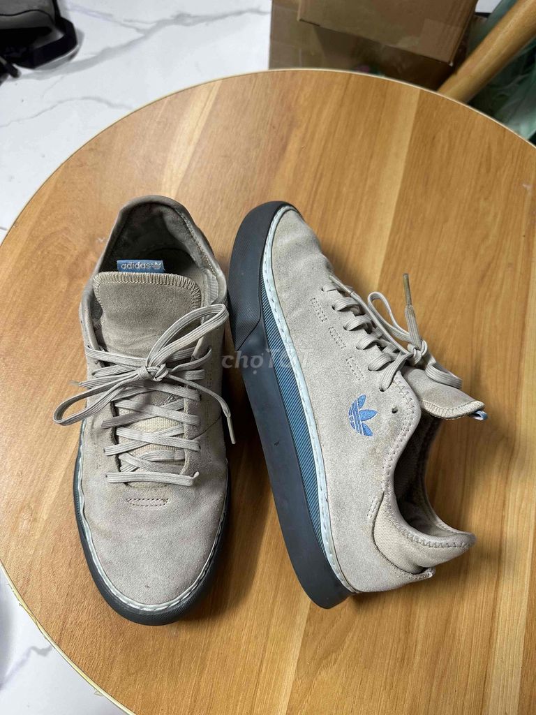 adidas chính hãng size41. Mua bán Giày dép tại Quận Nam Từ Liêm Hà Nội được đăng bởi NguyenHuy hình 1