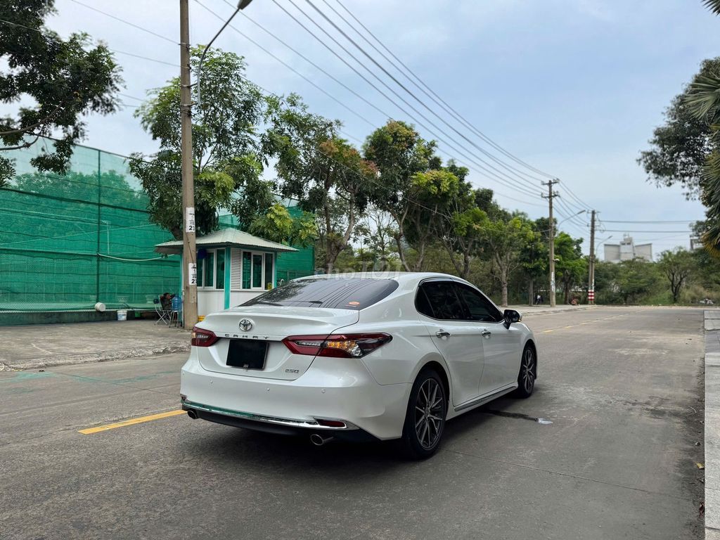 Toyota Camry 2021 2.5Q - 56000 km. Mua bán Ô tô tại Thành phố Dĩ An Bình Dương được đăng bởi Siêu Thị Ô Tô Bình Dương  hình 5