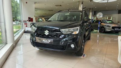 KM 55 TRIỆU ĐỒNG 1 XE XL7 HYBRID ĐEN 2025