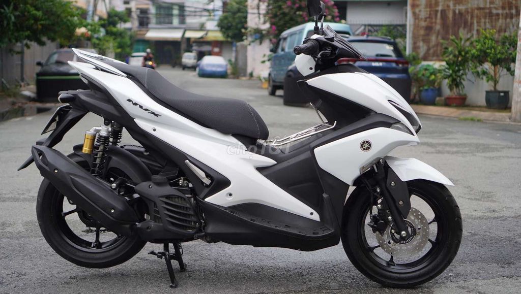 Yamaha NVX 155 V1 ABS 2017, белый, 26 тыс. км
