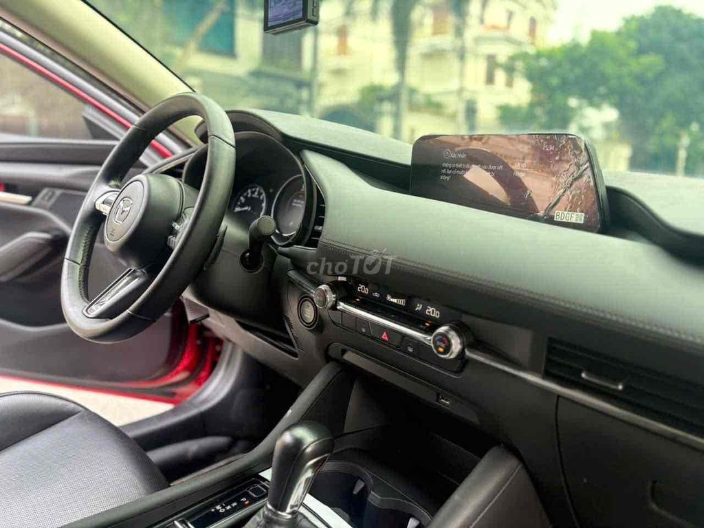 MAZDA 3 2022 luxury BẢO HÀNH 1 NĂM HỖ TRỢ VAY 70%. Mua bán Ô tô tại Quận Bình Tân Tp Hồ Chí Minh được đăng bởi XUÂN DUY AUTO hình 9