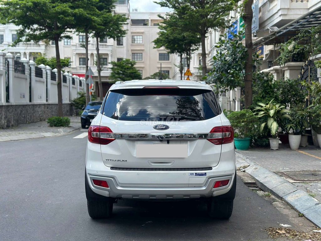 Chính chủ bán Ford Everest 2019 Titanium 2.0L 4x2. Mua bán Ô tô tại Quận Gò Vấp Tp Hồ Chí Minh được đăng bởi PHẠM VIỆT hình 5