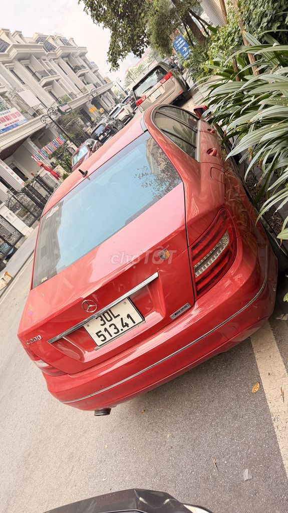 Mercedes-Benz C200 2011 Đỏ. Mua bán Ô tô tại Quận Tây Hồ Hà Nội được đăng bởi Nam hình 16