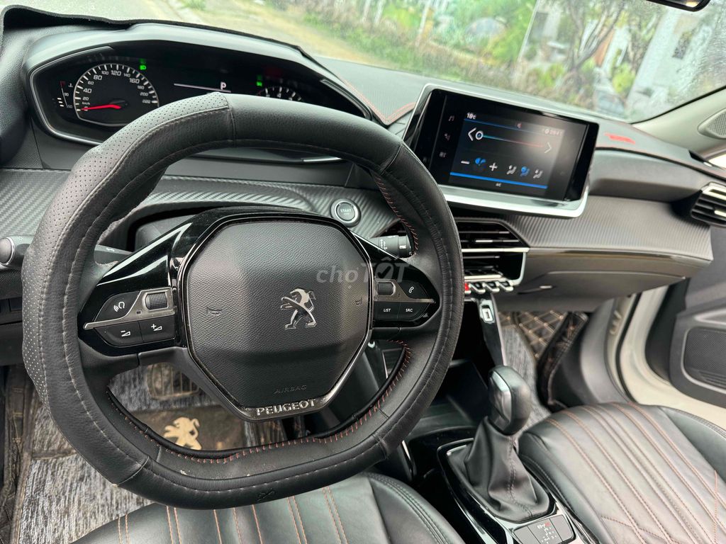 Peugeot 2008 SX 2022 Active 1.2 AT rất mới. Mua bán Ô tô tại Quận Nam Từ Liêm Hà Nội được đăng bởi Auto Anh Tuấn hình 8
