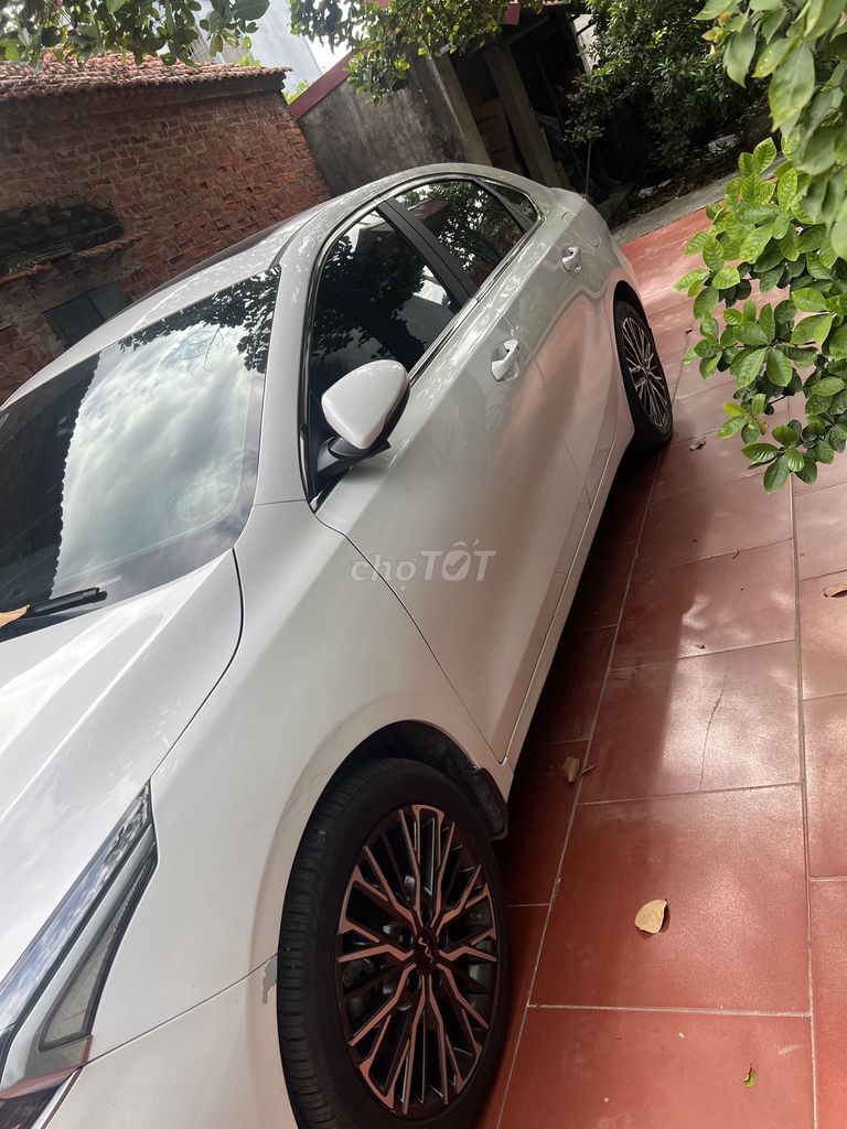 Kia K3 2022 Premium 1.6 AT - 58500 km. Mua bán Ô tô tại Quận Long Biên Hà Nội được đăng bởi Nguyen van giang hình 2